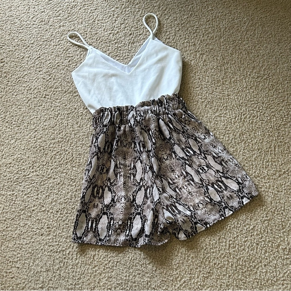 Fashion Nova White and snakeskin romper XS extra small